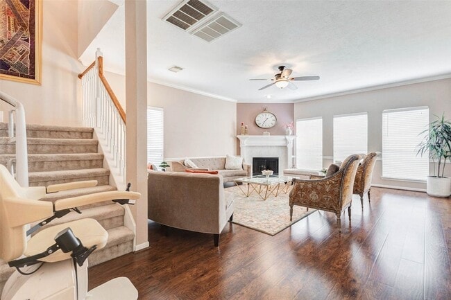 Building Photo - 15415 Longhorn Cavern Dr