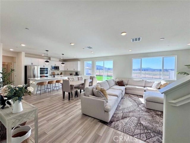 Building Photo - 36224 Owens Dr