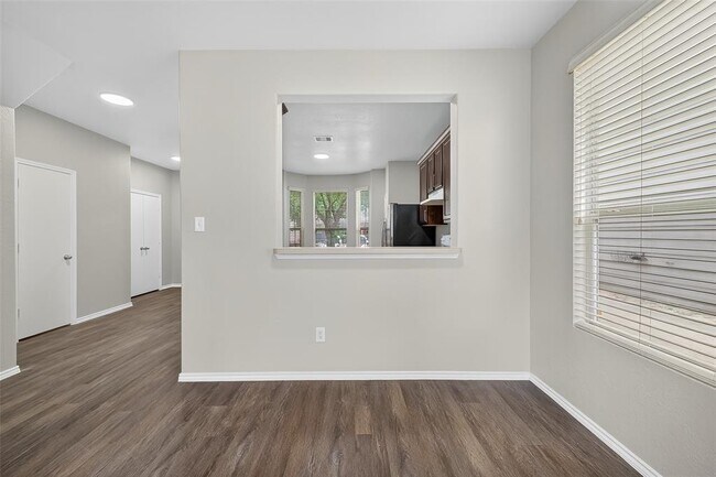 Building Photo - 16735 Libson Falls Dr