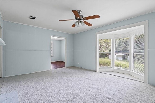 Building Photo - 2063 S Gimon Cir