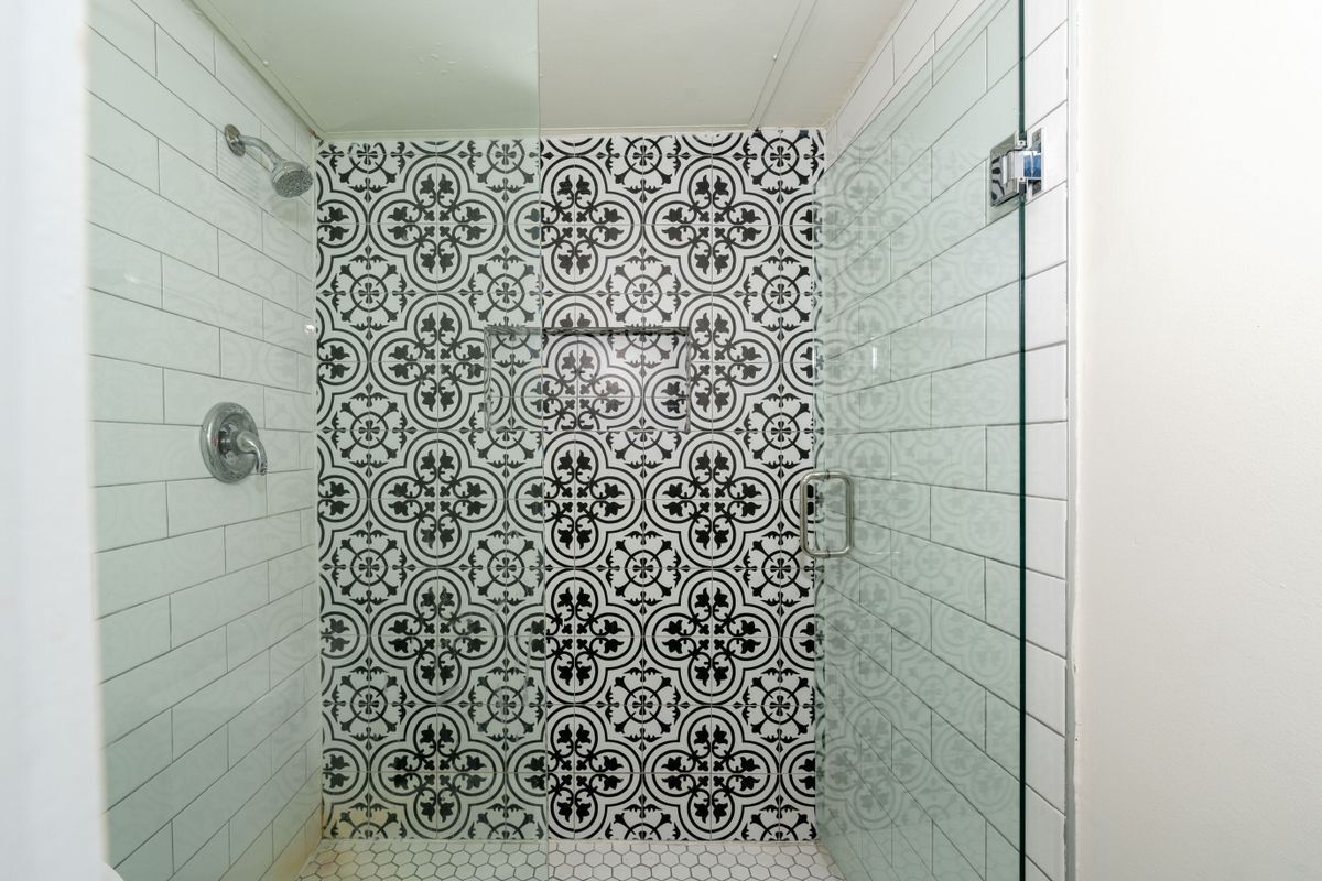 Building Photo - 2703 Meadowstone Ct