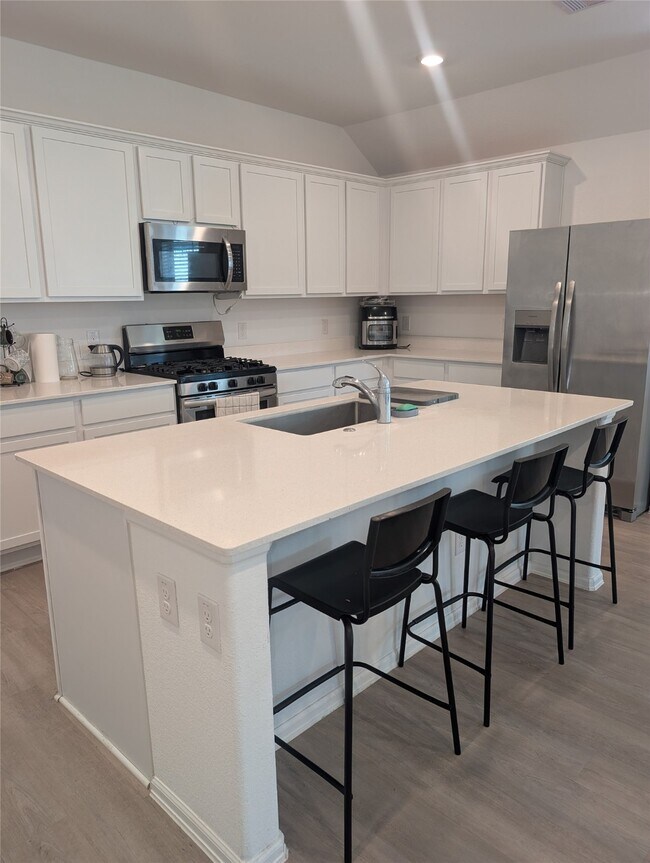 Building Photo - 9918 Highland Harvest Dr