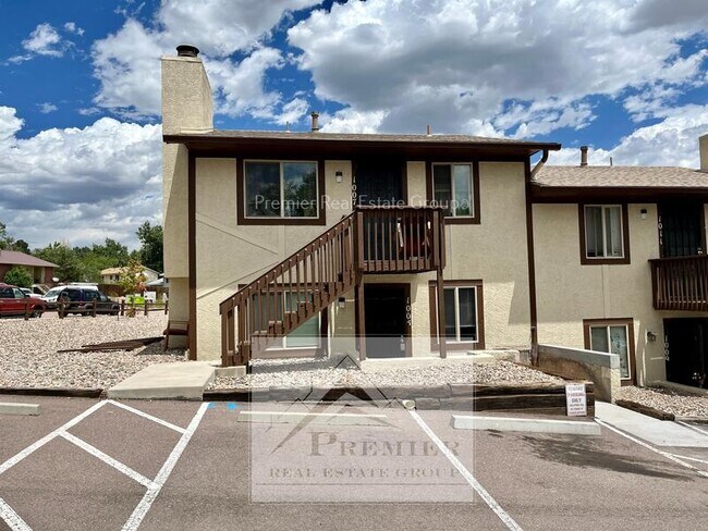 Primary Photo - 1005 Western Dr