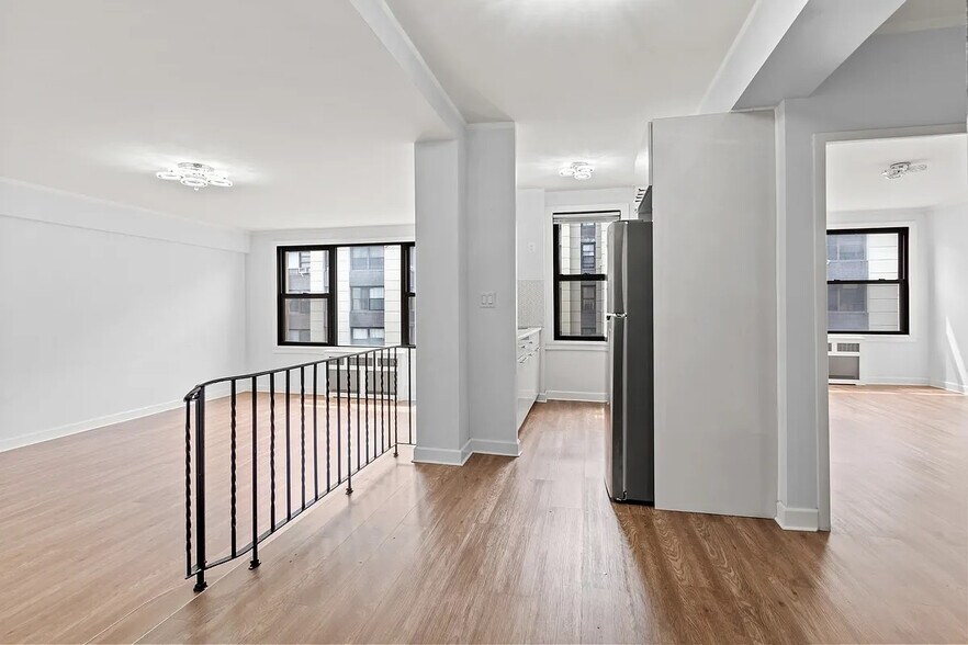 Building Photo - 9834 63rd Dr