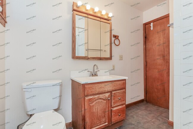 Building Photo - 10277 Faxon Ct