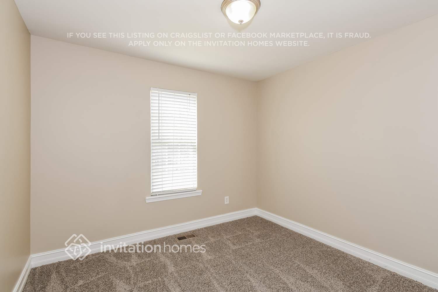 Building Photo - 37 Fouche Dr SW