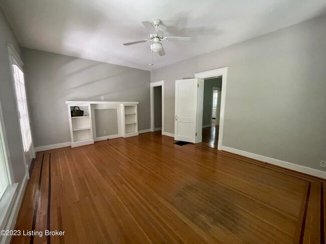 Building Photo - 2177 Baringer Ave