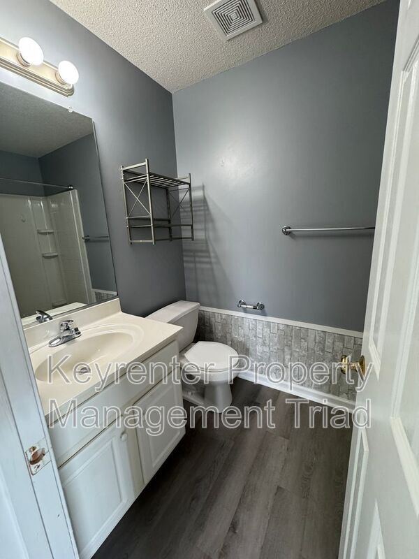 Building Photo - 6109 Hedgecock Cir