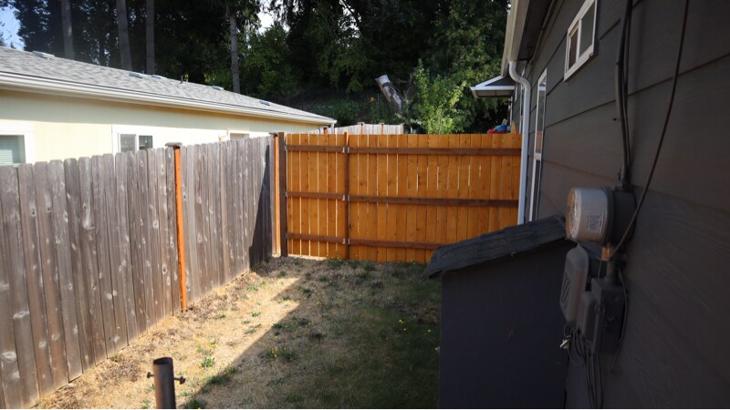 Building Photo - 122 S National Ave