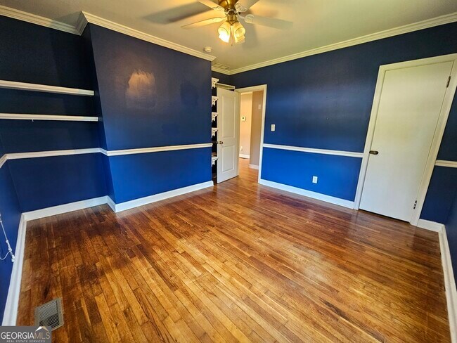 Building Photo - 3293 Covington Hwy