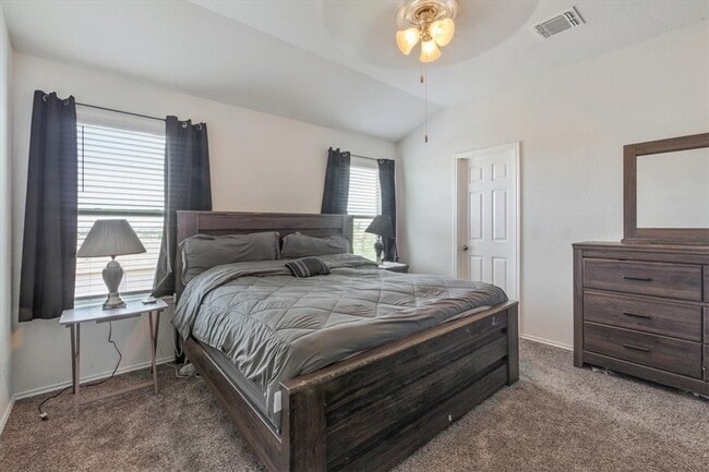 Master Bedroom - 3911 Brunswick Dr