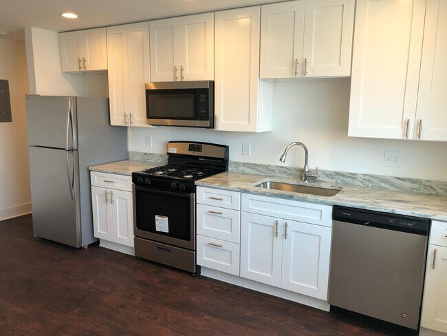 Building Photo - 2833 Georgia Ave NW