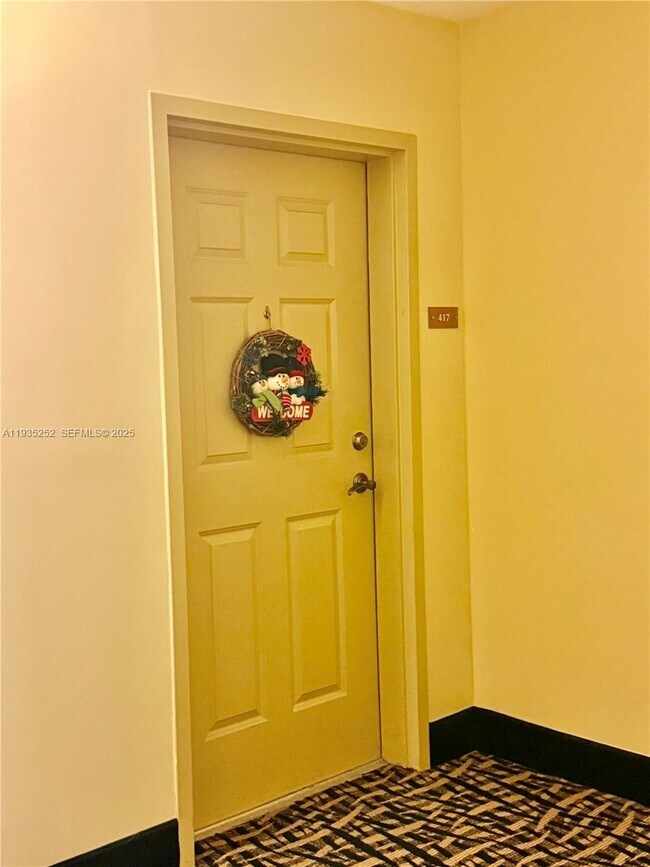 Building Photo - 8395 SW 73rd Ave