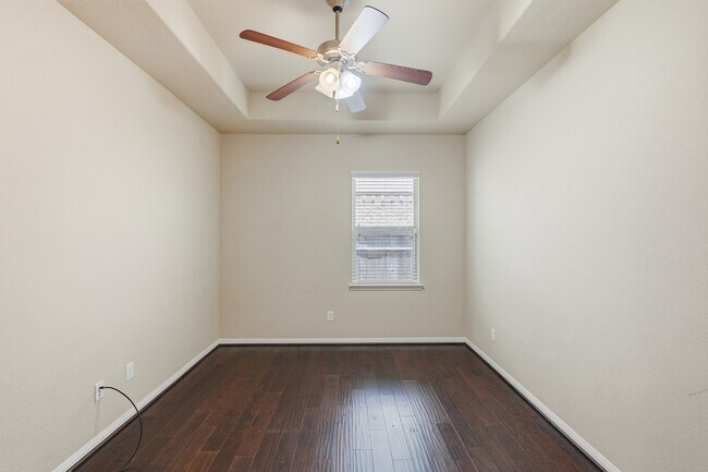 Building Photo - 5815 Creek Crossing Ct