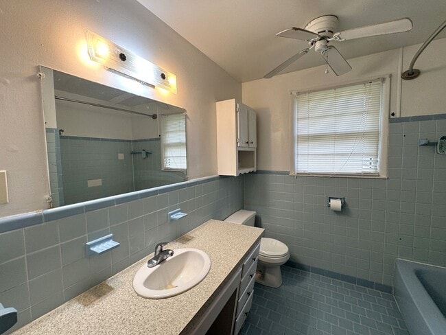 Building Photo - Excellent 2 Bedroom Home in East Nashville!