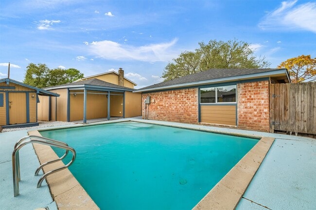 Building Photo - 9806 Sagebark Dr