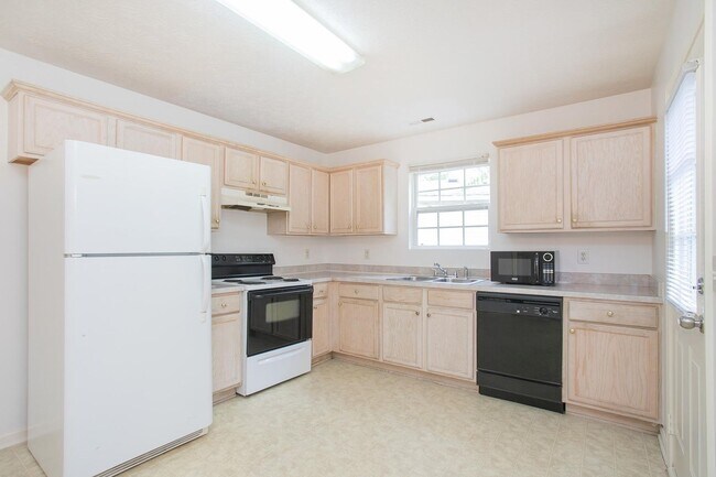 Building Photo - 517 Longleaf Ct