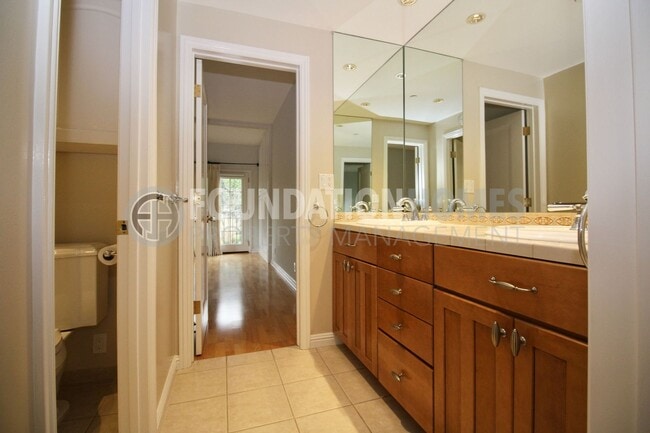 Building Photo - Charming Mill Valley Home with Backyard Office – Prime Boyle Park Location, Just a 5-Minute Walk ...