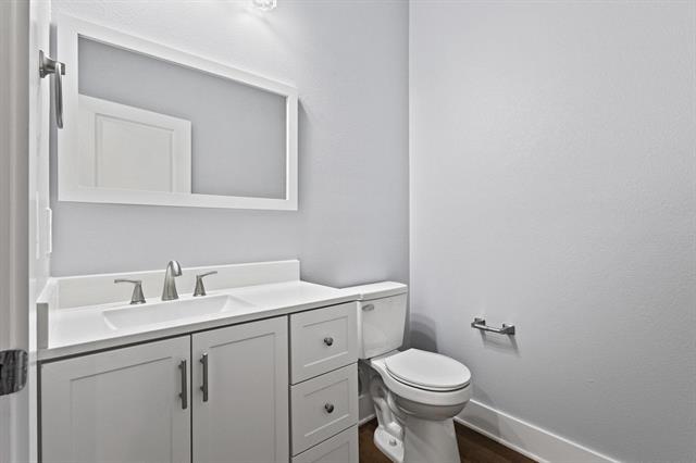 Building Photo - 724 W Gandy St