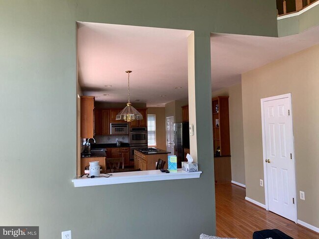 Building Photo - 17090 Anns Brook Ct