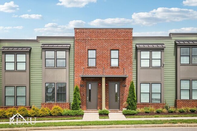 Building Photo - 1001 Lifford Ln