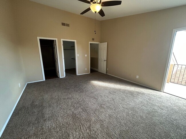 Building Photo - 4 Bedroom 2 Bath Greenfield Park Home