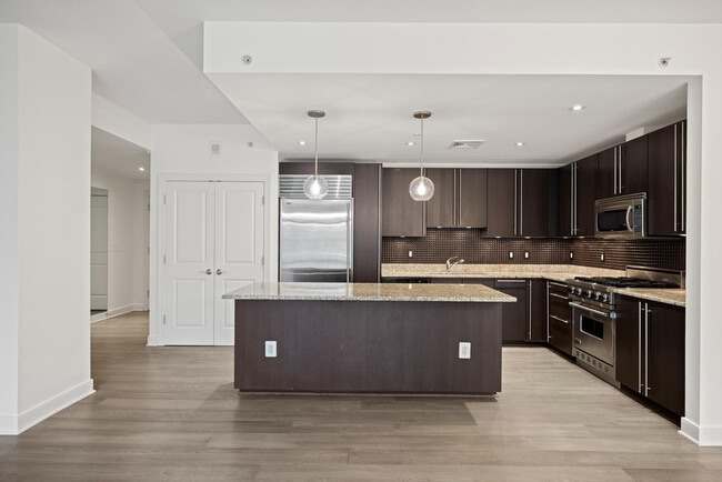 Building Photo - 2425 L St NW