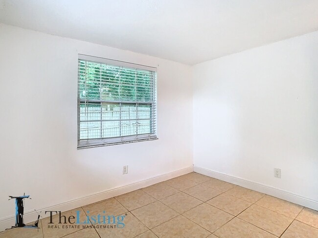 Building Photo - 1521 Swordbill Dr