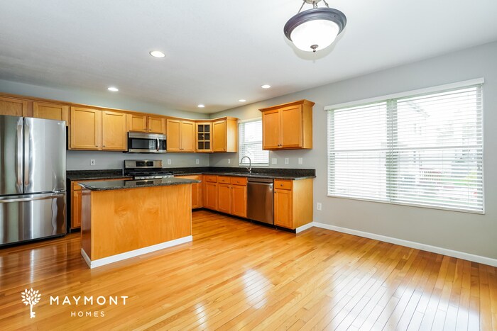 Building Photo - 12896 Pacer Dr