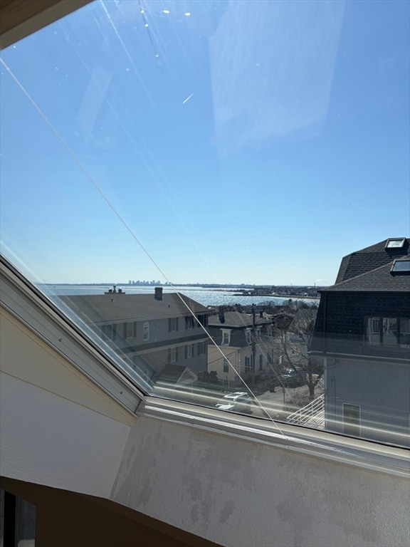 Building Photo - 98 Rockland St