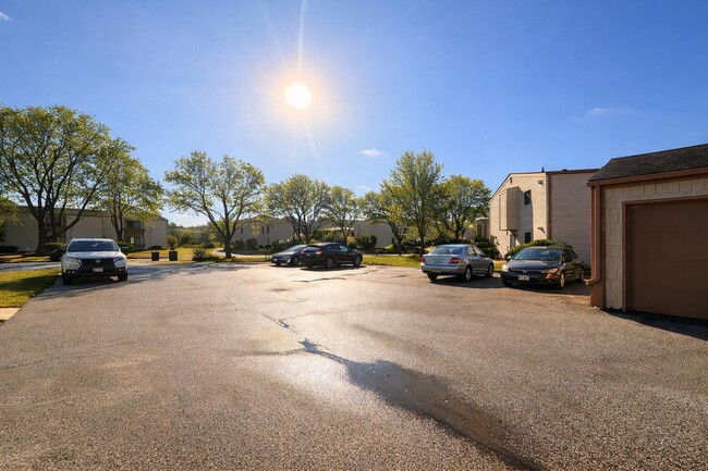 Building Photo - 1876 Haymarket Rd