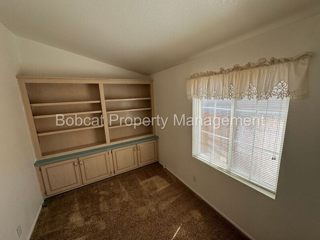 Building Photo - 1129 Gambrel Dr