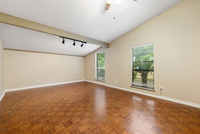 Building Photo - 4838 Gretna Green Dr