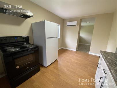 Building Photo - 458 Morgan Ave