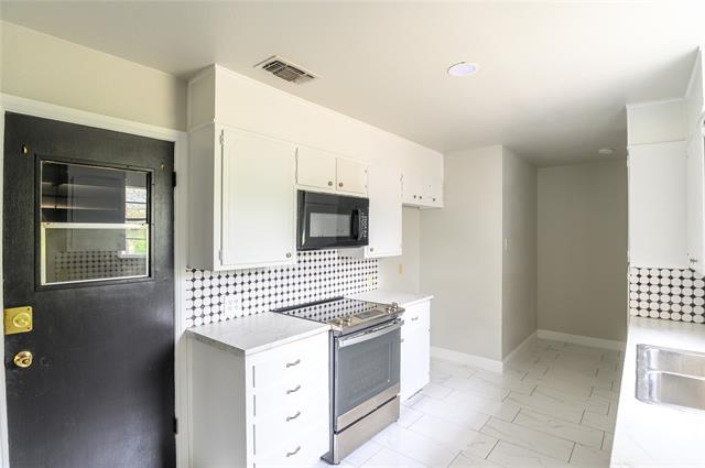 Building Photo - 8144 Tumbleweed Trail