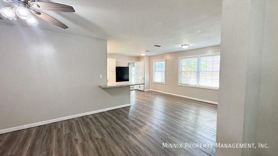 Building Photo - 4817 45th St