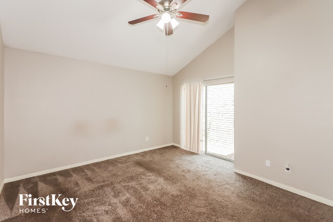 Building Photo - 13830 Walnut Hollow Ln
