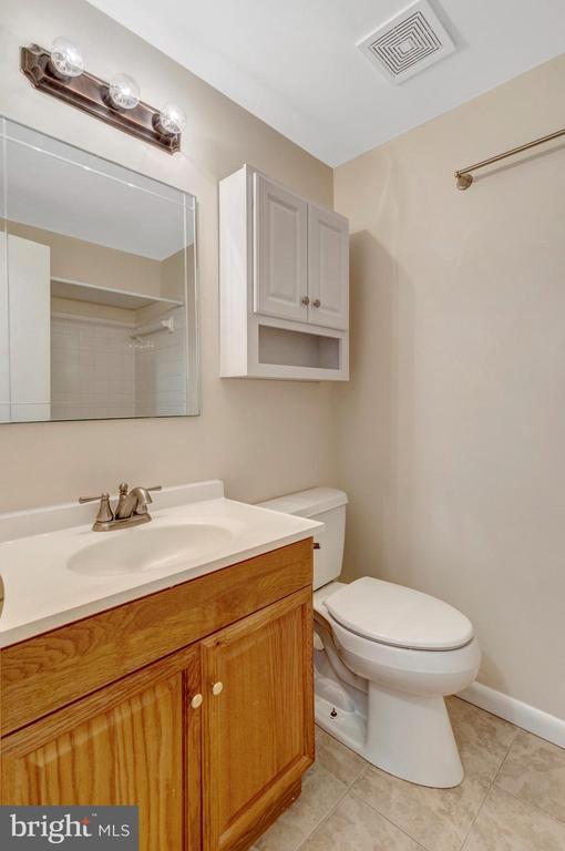 Building Photo - 13842 Beaujolais Ct