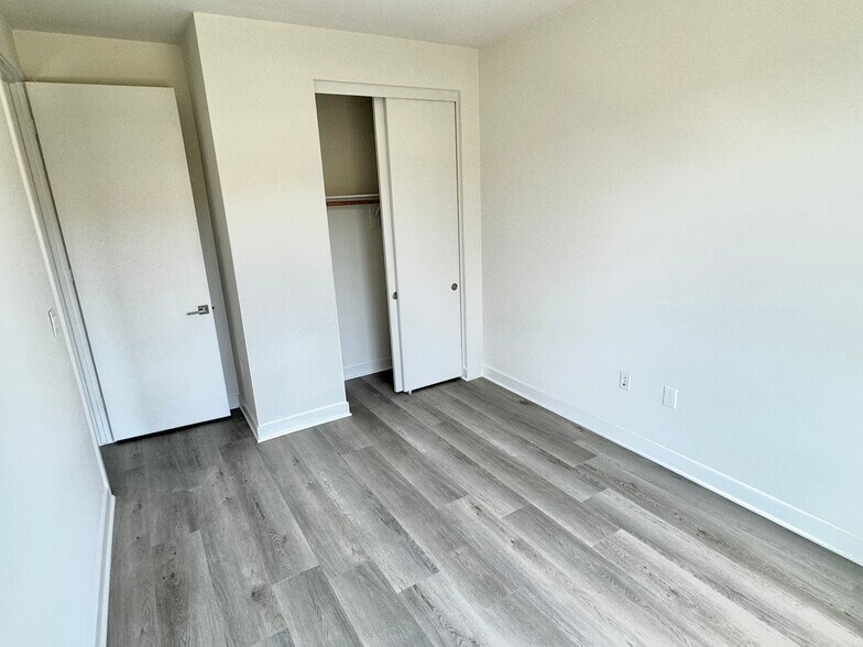 3rd Floor bed #1 - 2581 Arvia St. #13