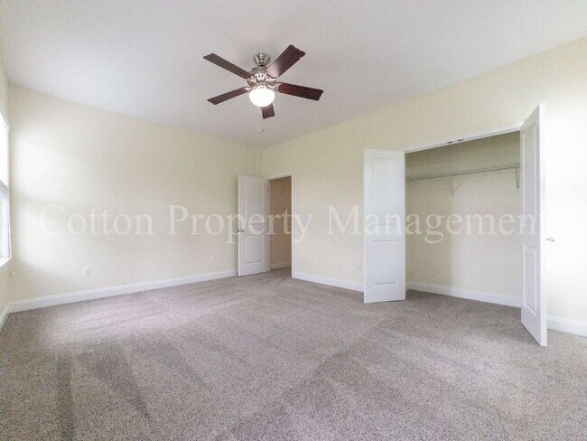 Building Photo - 7445 Darius Dr