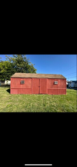 Building Photo - 262 3rd St