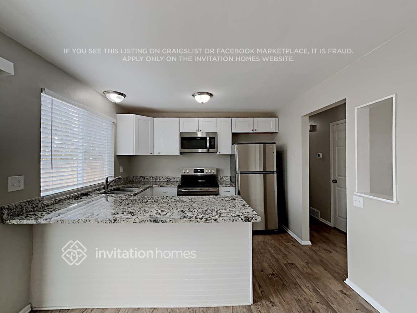 Building Photo - 15735 E Brown Ave