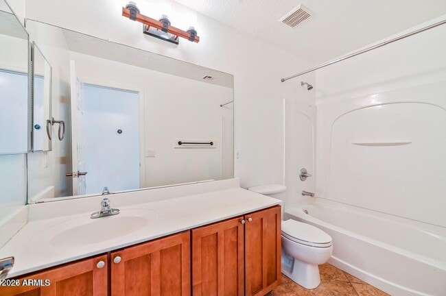 Building Photo - 7809 S 20th Ln