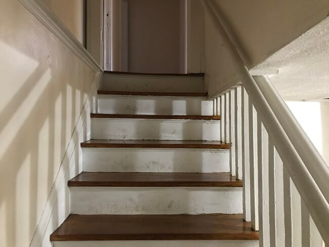 Building Photo - 1414 Wise Ave SE