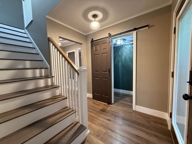 Building Photo - Beautiful Port Orange 4 Bed 2.5 Bath Serene Home Available IMMEDIATELY!