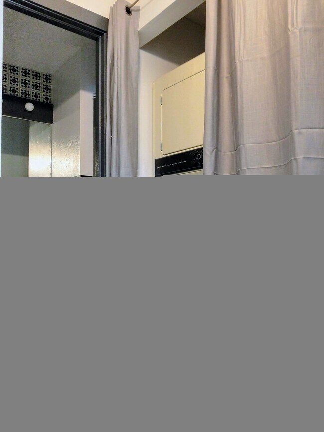 Building Photo - 4705 Tantra Dr