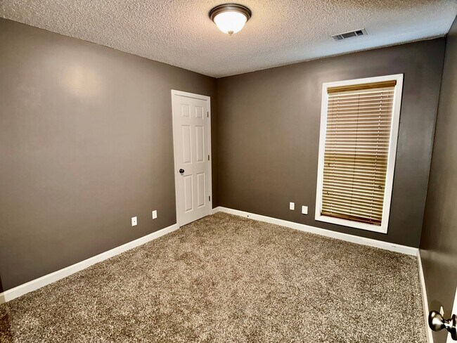 Building Photo - 3 Bed, 2 Bath with Fenced Yard, Two-Car Garage, Brookland School District