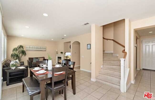 Building Photo - 5634 Cambria Dr