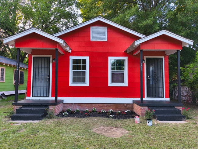 Building Photo - 920 Randall St