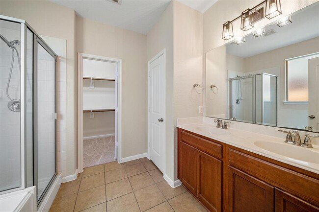 Building Photo - 6139 Sierra Springs Ln